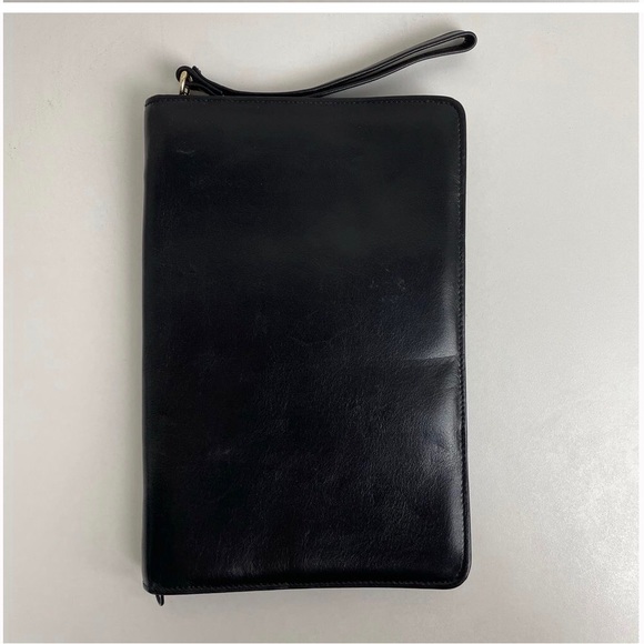 Great either Passport wallet or just lrg wallet - Picture 2 of 6